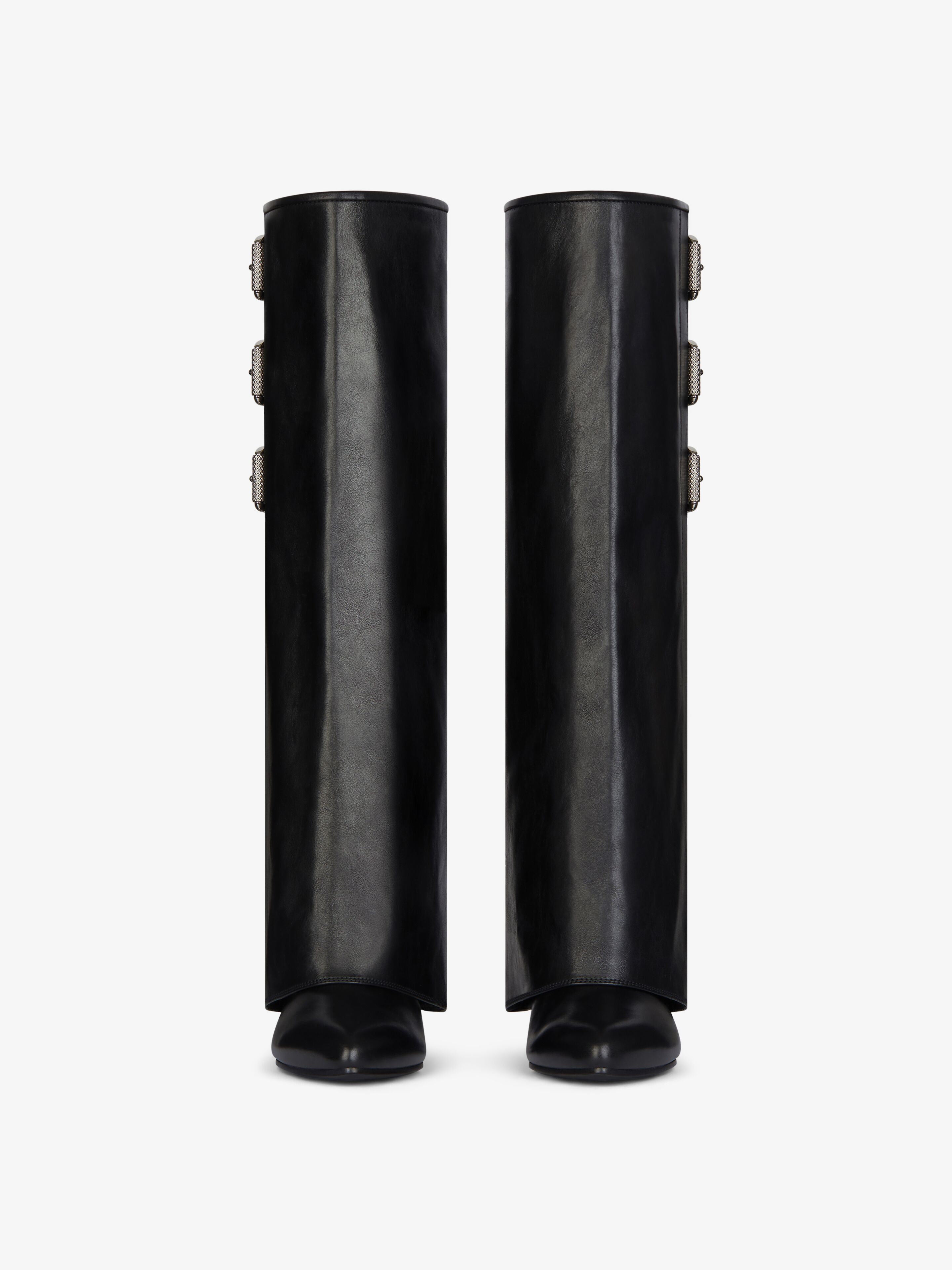 Shark Lock Buckles boots in leather